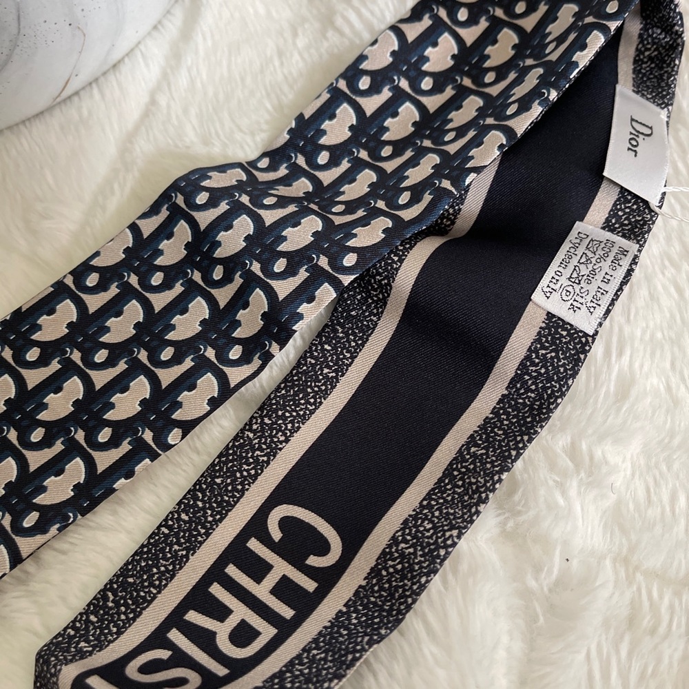Headband - Picture 5 of 7